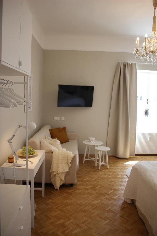 White Flat By Grazrentals With Cool Location & Free Parking Graz